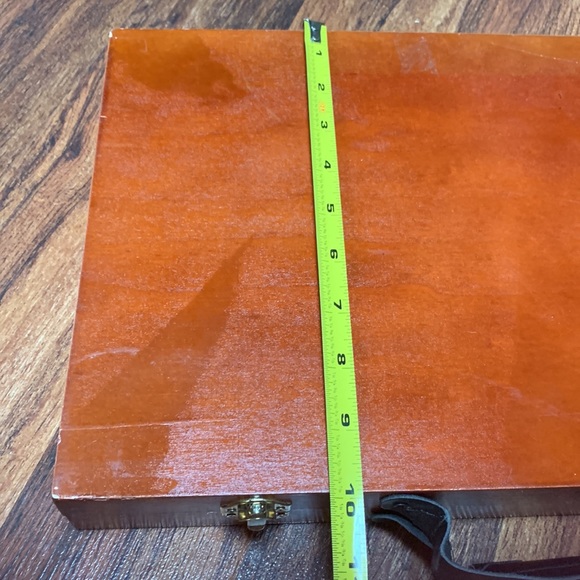 Art set in wood case, includes pastels, colored pencils, watercolors, markers… - Picture 7 of 9